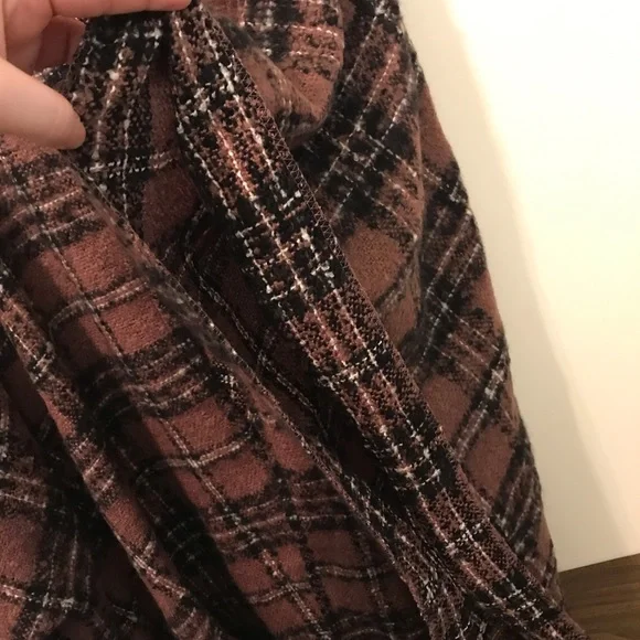 NWT Plus Size Torrid Brown Tunnel Neck Cape Poncho Fashionable - Picture 10 of 13